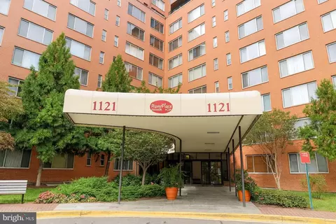1121 Arlington Blvd #503, Arlington, VA 22209