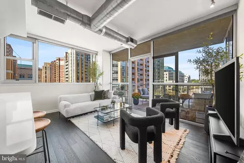 3409 Wilson Blvd #410, Arlington, VA 22201
