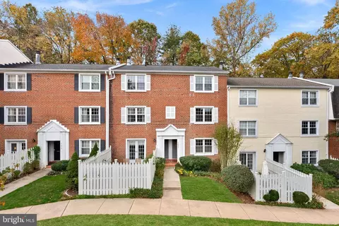 4644 28th Rd S #C, Arlington, VA 22206