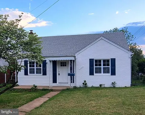 2020 S Pollard St, Arlington, VA 22204