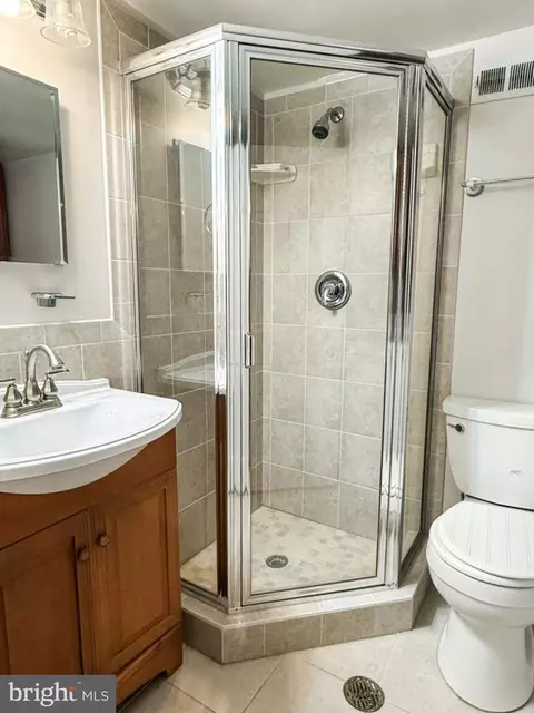 4671 36th St S #A, Arlington, VA 22206 photo 19