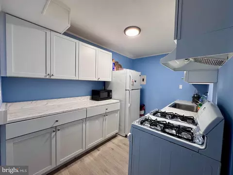 750 S Dickerson St #103, Arlington, VA 22204