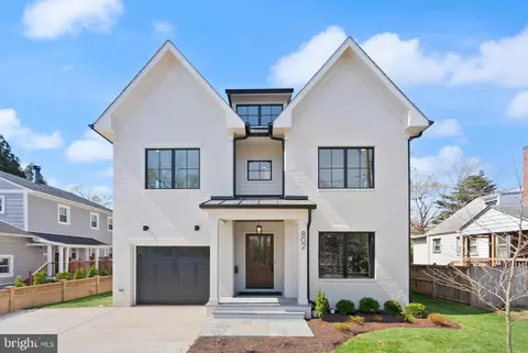 802 N Edgewood St, Arlington, VA 22201