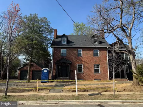 1307 22nd St S, Arlington, VA 22202