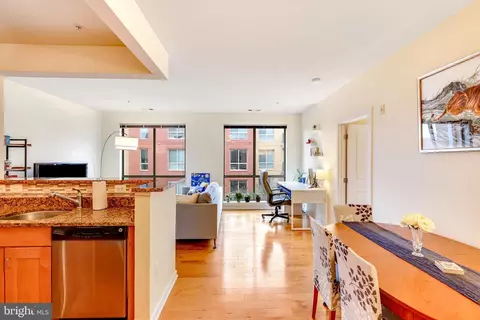 2200 N Westmoreland St #415, Arlington, VA 22213