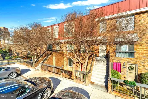 Other - 624 15th St S #1, Arlington, VA 22202 photo 4 of 10