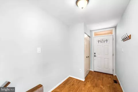 Entry Way - 624 15th St S #1, Arlington, VA 22202 photo 1 of 3