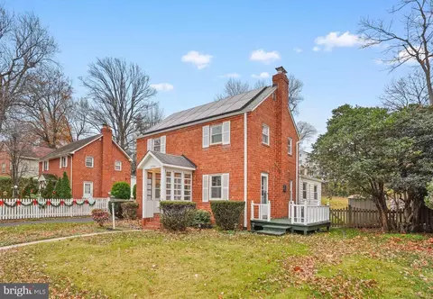 1008 N Roosevelt St, Arlington, VA 22205