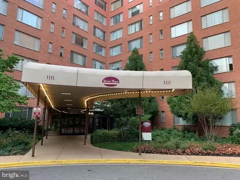 1111 Arlington Blvd #601, Arlington, VA 22209