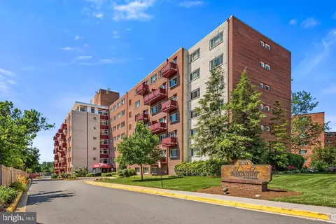 1830 Columbia Pike #409, Arlington, VA 22204