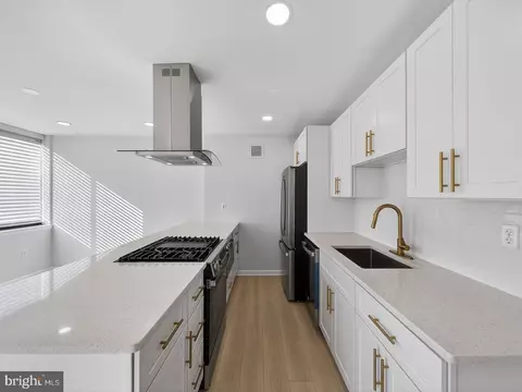 4390 Lorcom Ln #410, Arlington, VA 22207