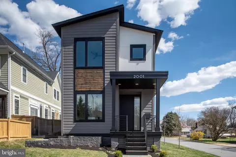 2001 N George Mason Dr, Arlington, VA 22207
