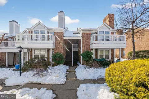 2590 S Arlington Mill Dr #F, Arlington, VA 22206