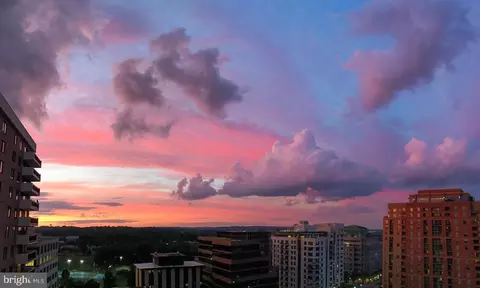 3800 Fairfax Dr #1211, Arlington, VA 22203