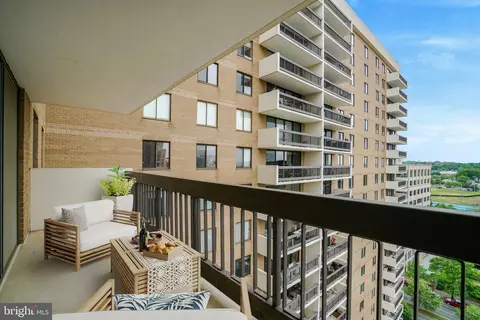 3800 Fairfax Dr #1211, Arlington, VA 22203