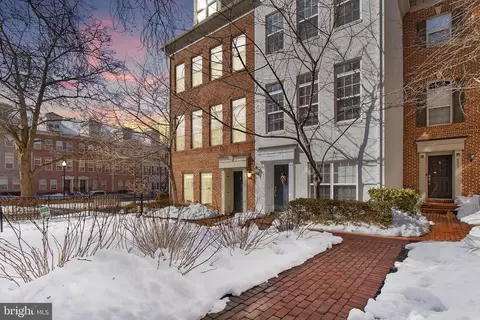 435 N George Mason Dr, Arlington, VA 22203