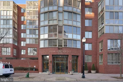 1050 N Taylor St #1-407, Arlington, VA 22201