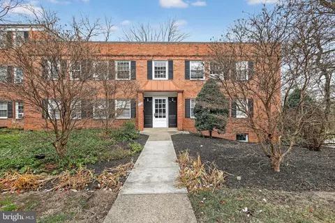5006 Columbia Pike #A, Arlington, VA 22204