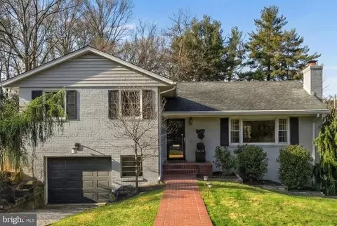 4324 37th Rd N, Arlington, VA 22207