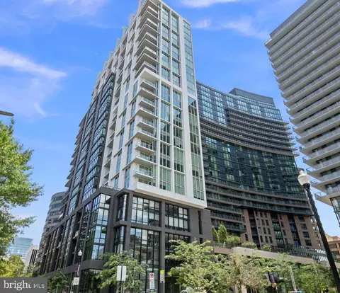 1781 N Pierce St #1404, Arlington, VA 22209