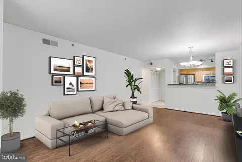 1024 N Utah St #522, Arlington, VA 22201