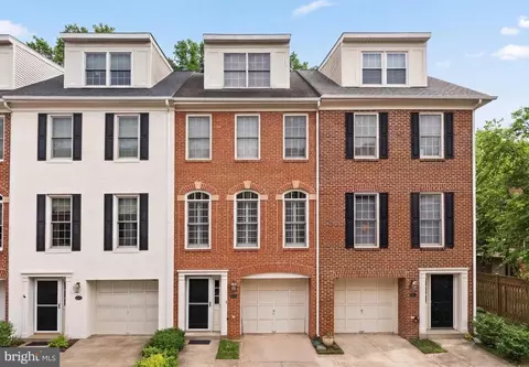 504 E N Thomas St #E, Arlington, VA 22203