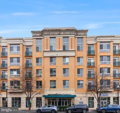 Undisclosed, Arlington, VA 22213