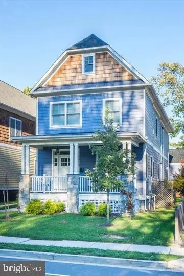 1919 N George Mason Dr N, Arlington, VA 22207