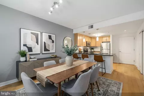 888 N Quincy St #307, Arlington, VA 22203