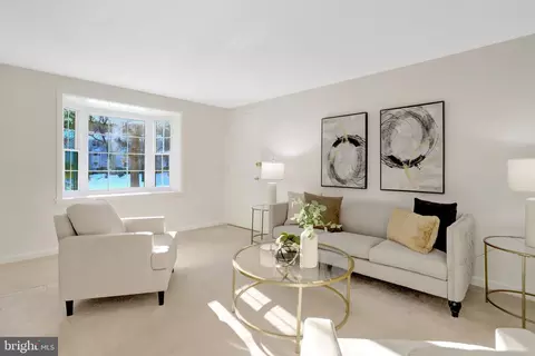 700 S Arlington Mill Dr #15204, Arlington, VA 22204