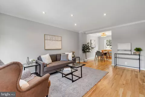 3573 S Stafford St #A, Arlington, VA 22206