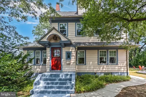 2629 Washington Blvd, Arlington, VA 22201