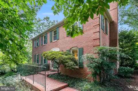 4600 4th Rd N, Arlington, VA 22203