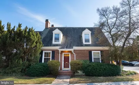 3495 S Wakefield St, Arlington, VA 22206