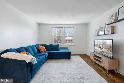 202 N George Mason Dr N #202-2, Arlington, VA 22203
