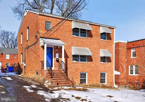2611 13th Rd S, Arlington, VA 22204