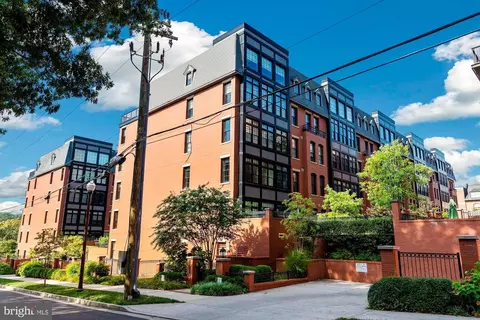 1610 N Queen St #213, Arlington, VA 22209
