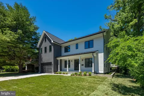 921 22nd St S, Arlington, VA 22202