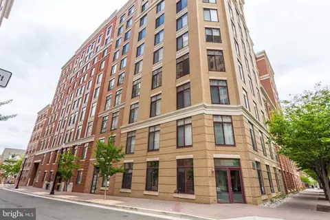 1201 N Garfield St #612, Arlington, VA 22201