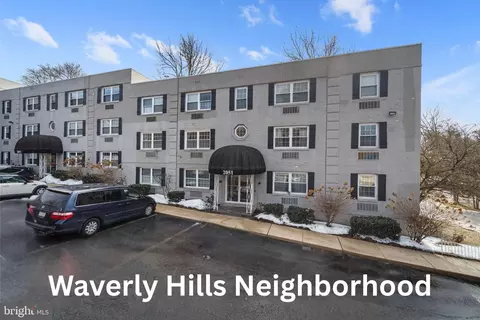 2051 N Woodstock St #201, Arlington, VA 22207