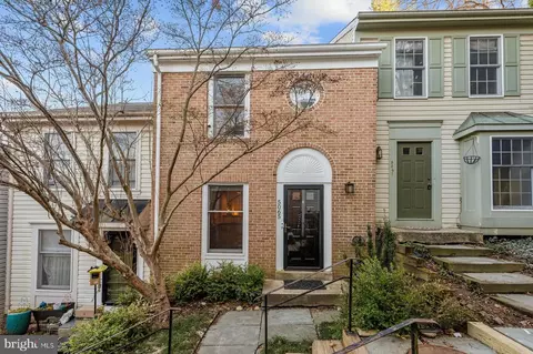 5065 9th St S, Arlington, VA 22204