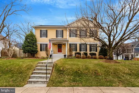 5414 20th St N, Arlington, VA 22205