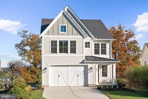 600 29th Rd S, Arlington, VA 22202