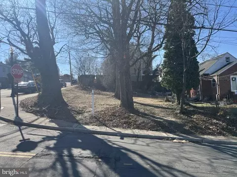 2148 S Monroe St, Arlington, VA 22204