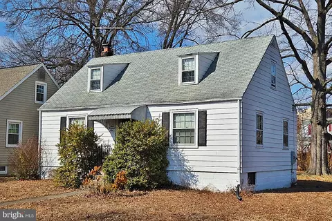 901 17th St S, Arlington, VA 22202