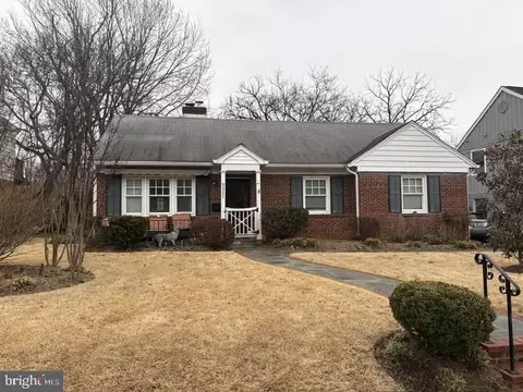 2331 N Underwood St, Arlington, VA 22205