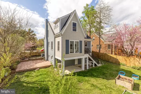 1621 N Quincy St, Arlington, VA 22207