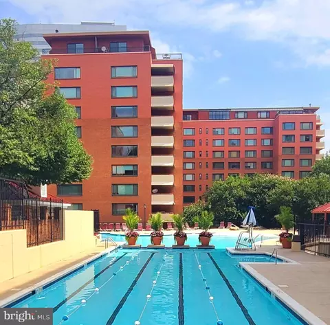 1021 Arlington Blvd #330, Arlington, VA 22209