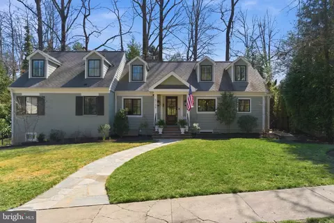 5148 37th St N, Arlington, VA 22207