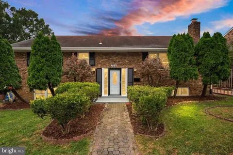 306 N Madison St, Arlington, VA 22203